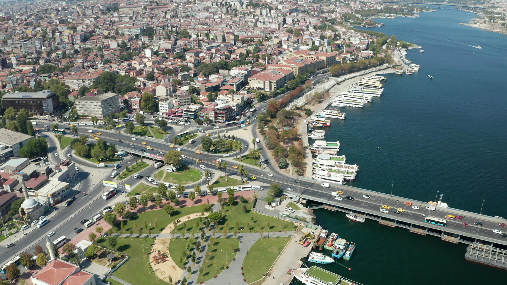 Bosphorus伊斯坦布尔岛4个交叉口k视频的预览图
