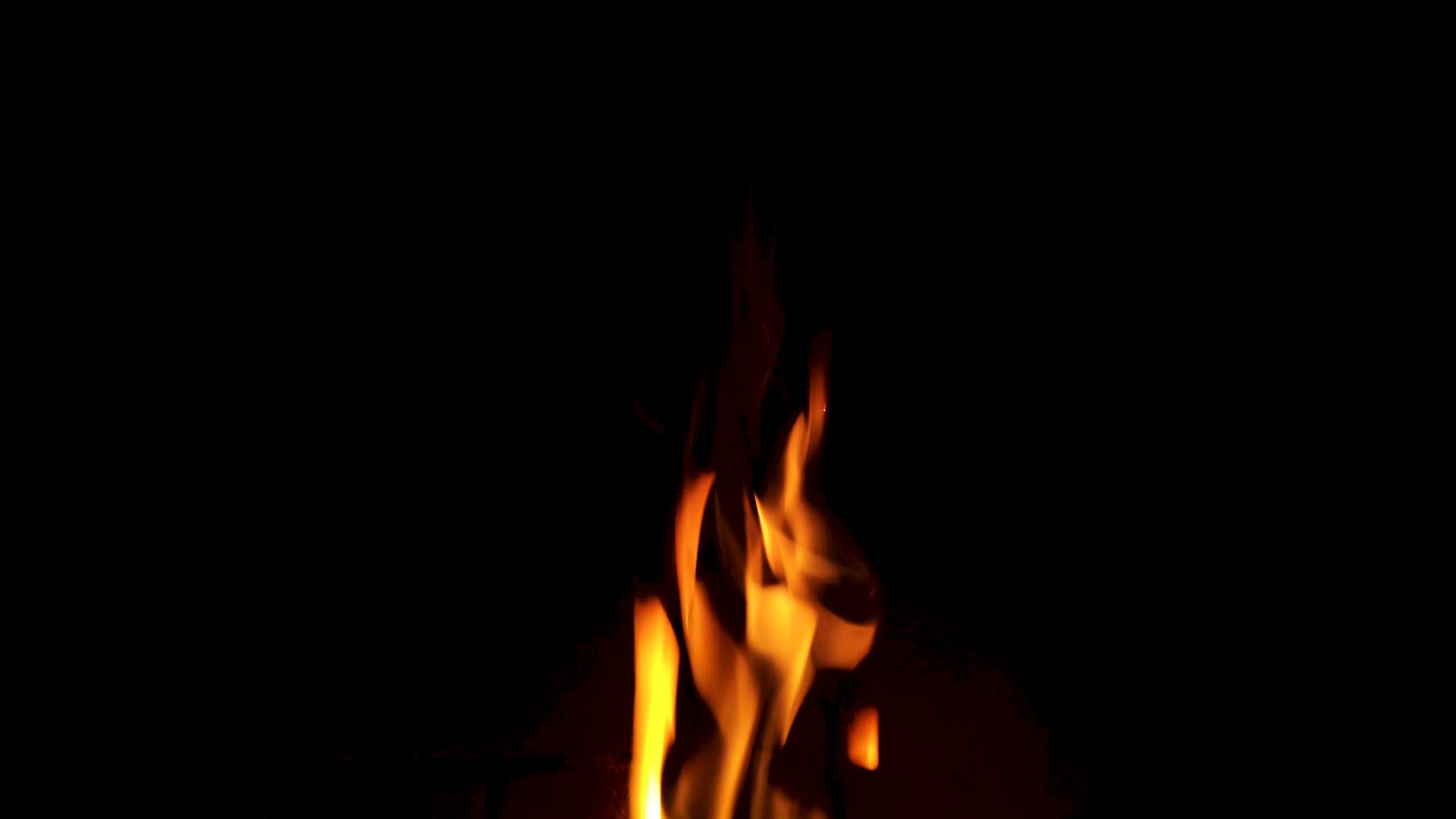 烟囱着火在黑暗中抽象的慢动作视频的预览图