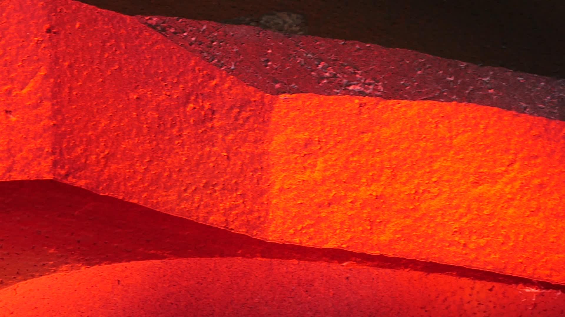 红热石的冷冻火山景象视频的预览图