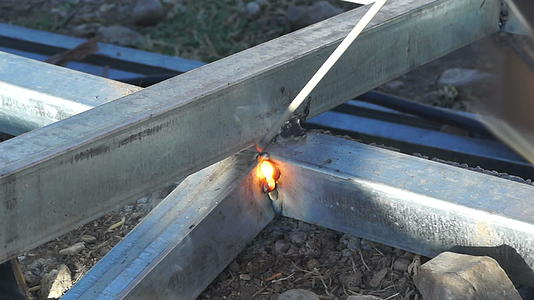 电焊接火焰视频的预览图