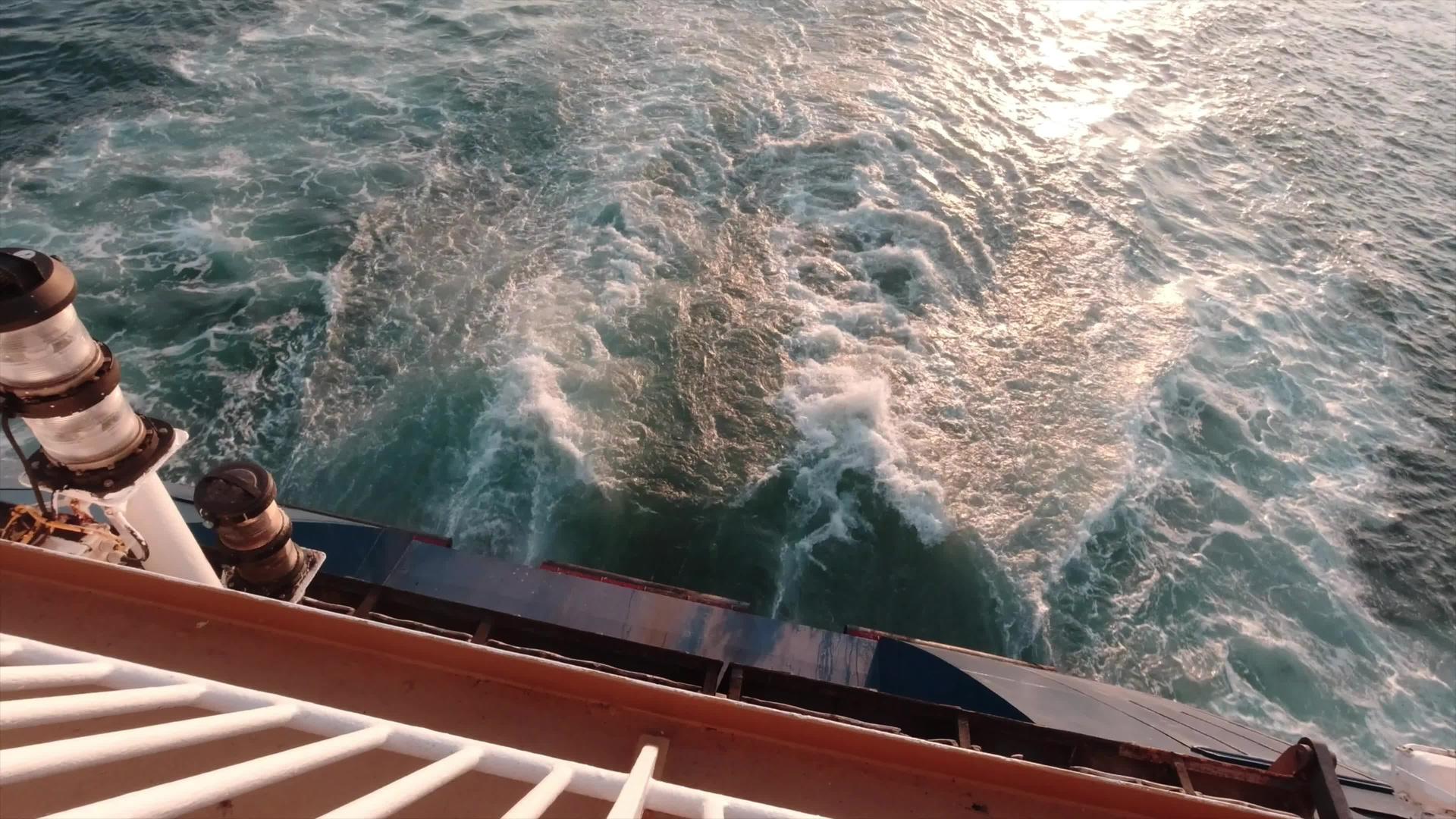 船尾下方的视图perauesportgreece慢动作视频的预览图