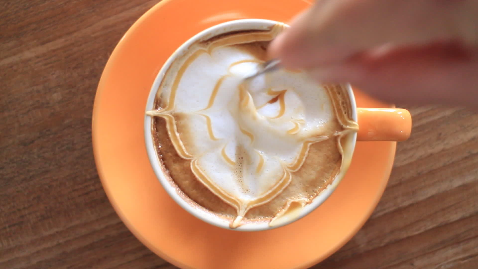 热咖啡牛奶微奶泡沫味道视频的预览图