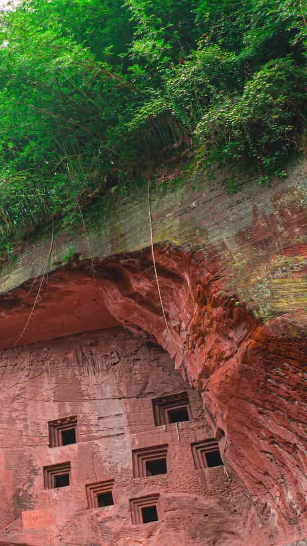 七洞沟东汉崖墓群遗址延时摄影视频的预览图