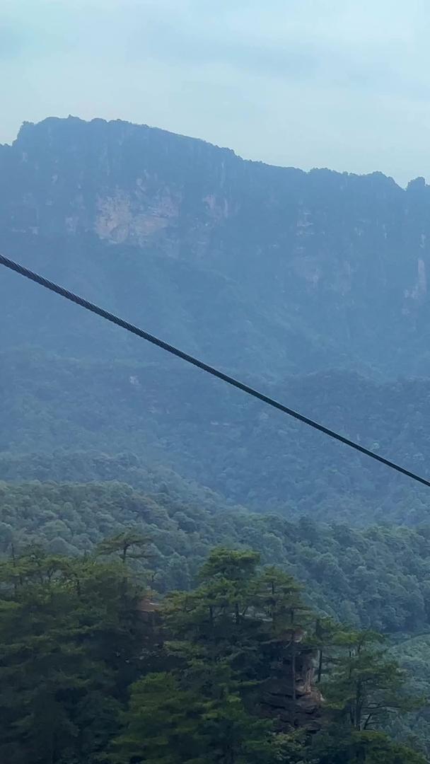 湖南5A级旅游景区张家界杨家溪游客缆车风景素材视频的预览图