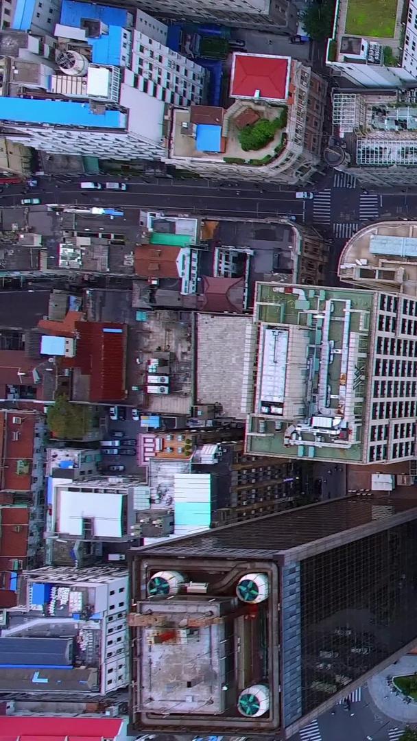 垂直航拍在上海北外滩视频的预览图