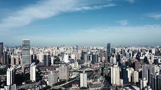 上海黄浦江两岸城市建筑风光航拍视频的预览图