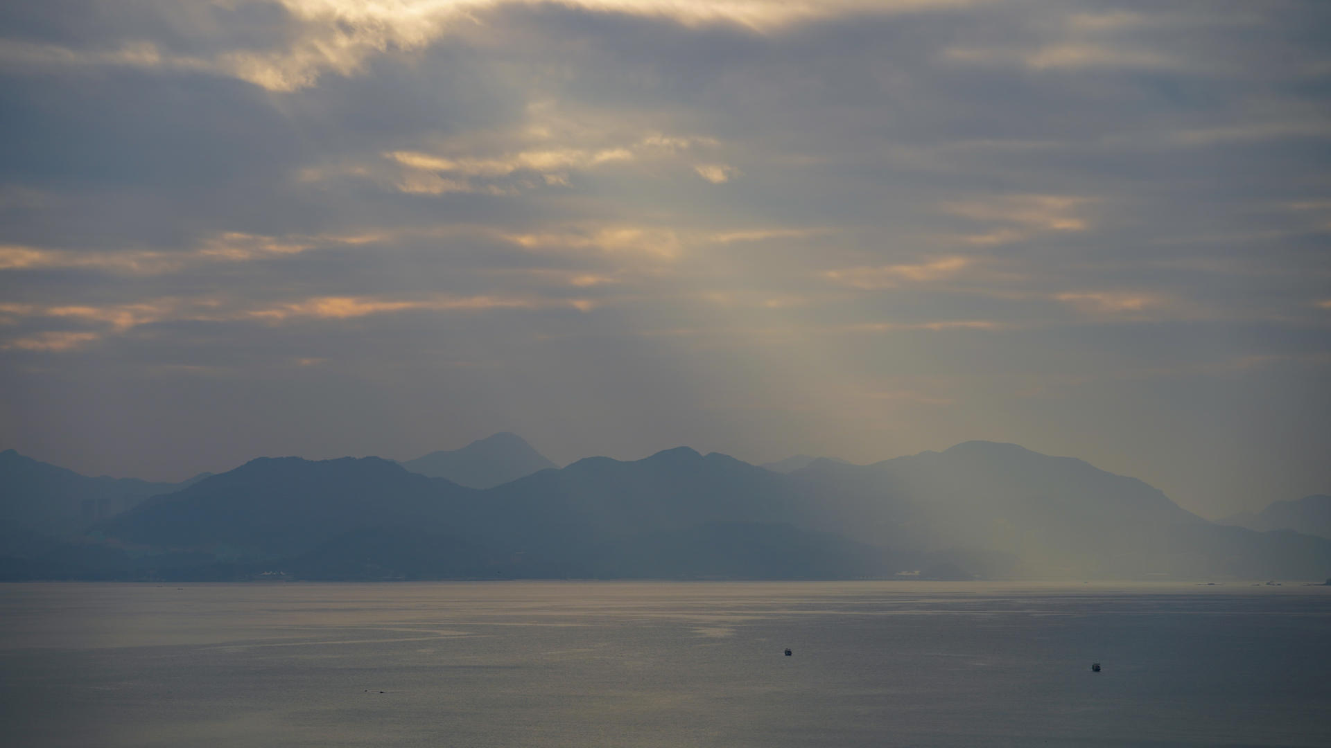 延时摄影6k素材海洋上的耶稣光光线自然风光素材视频的预览图