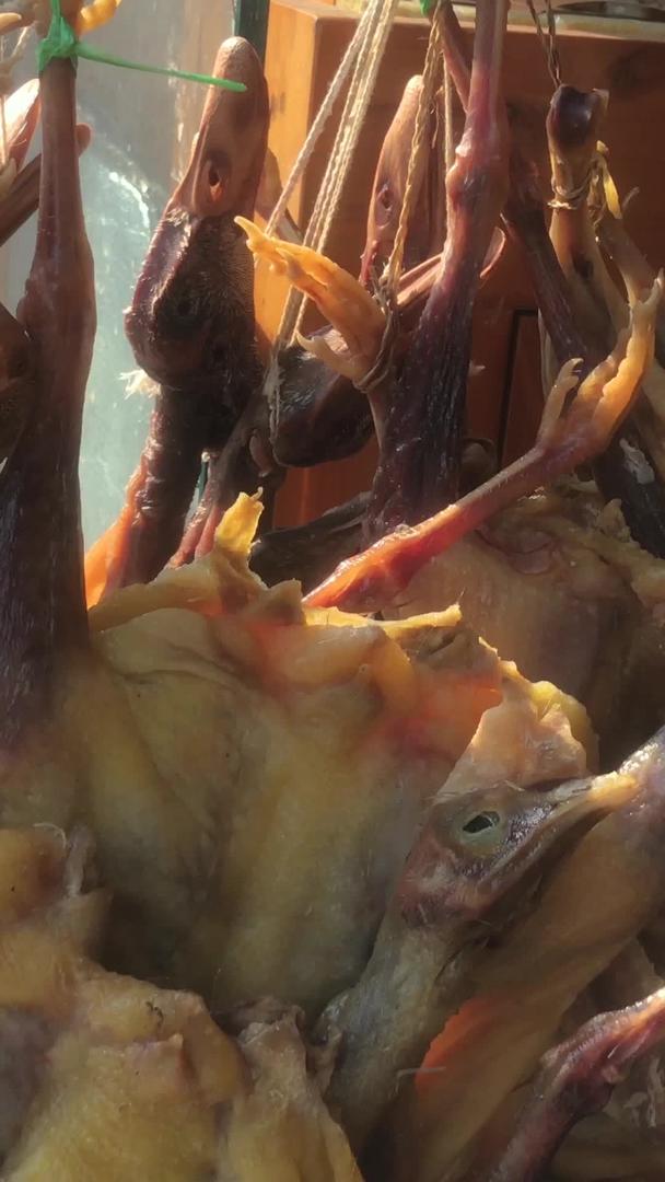 新年节日气氛年货腊肉腊鸭中式美食素材中式美食素材视频的预览图