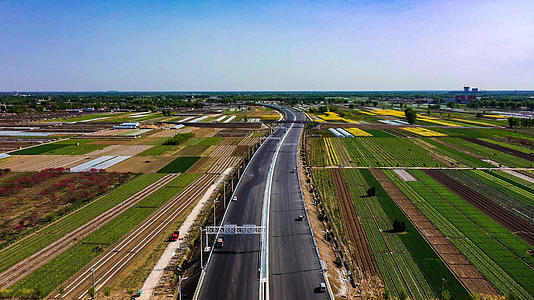 北京京雄高速公路基建航拍视频的预览图