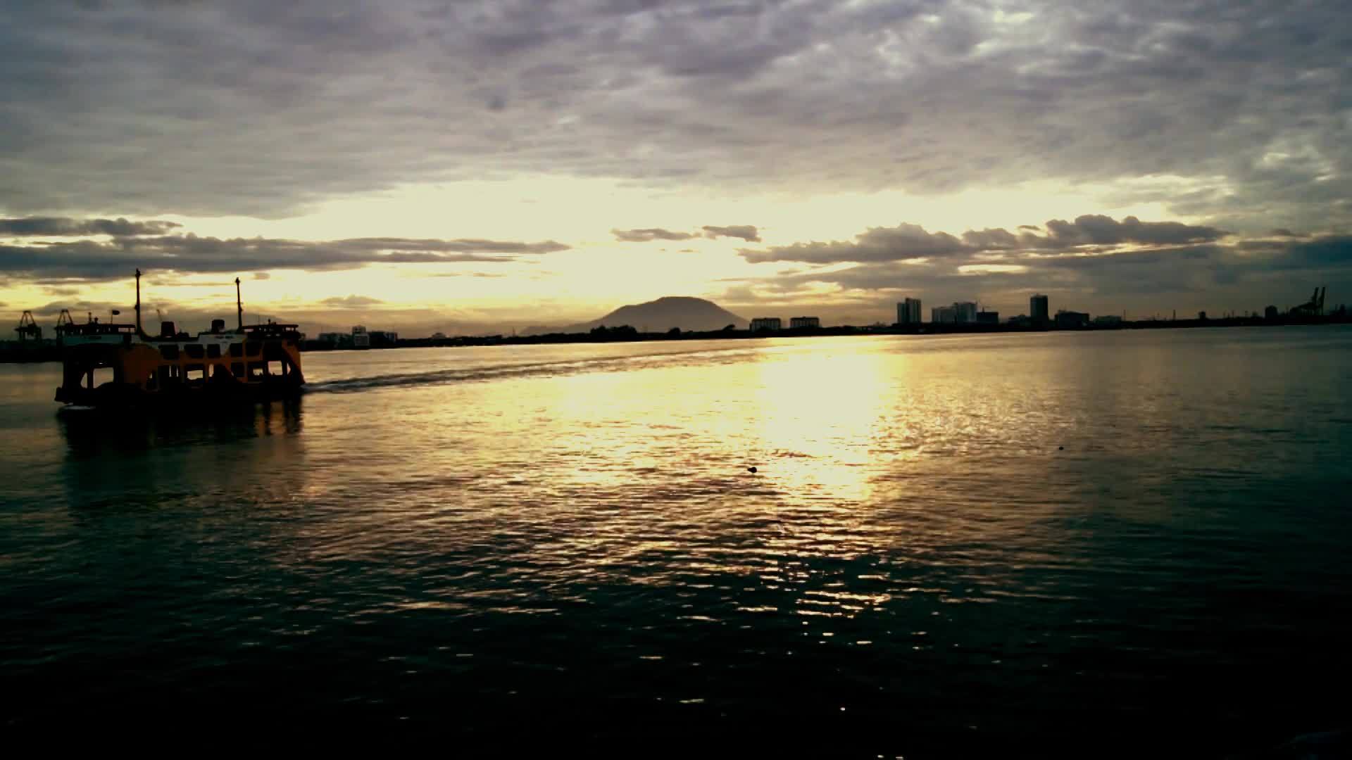 美丽的日落景色视频的预览图