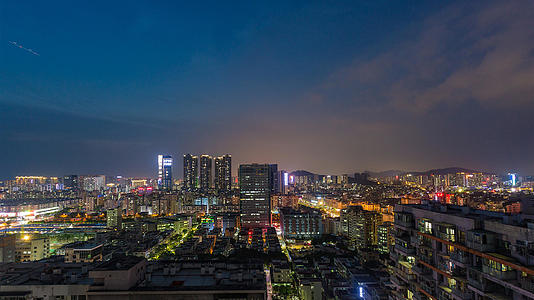 8K高清深圳宝体翻身城市风光白转夜视频的预览图