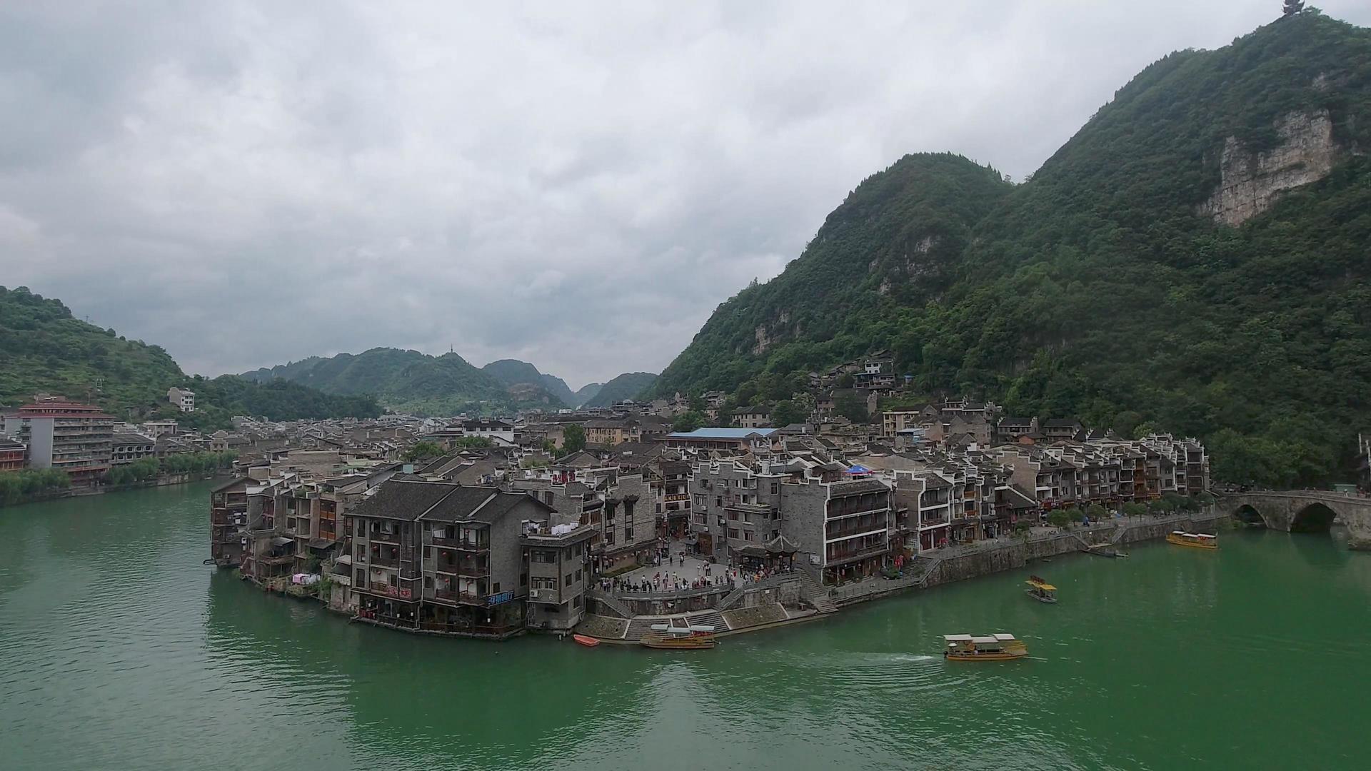 贵州镇远古城延时风光视频的预览图