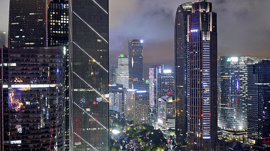 广州城市建筑夜景航拍视频的预览图