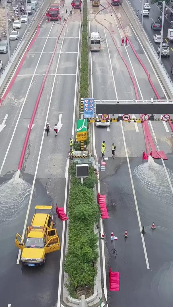 2021河南郑州抗洪救灾视频的预览图
