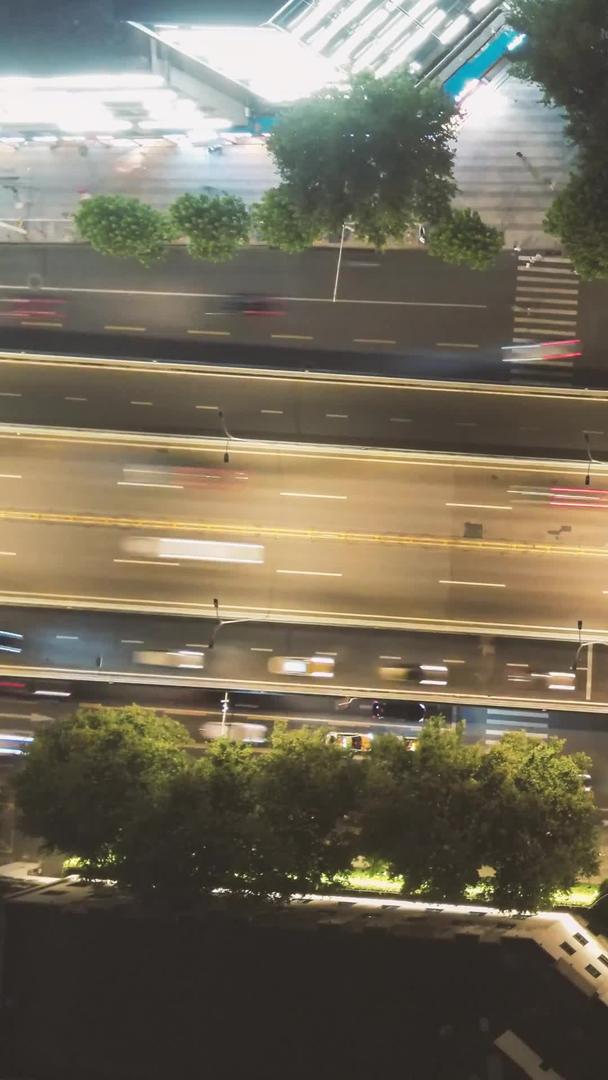 材料延时摄影航拍城市立体交通高架桥夜景车流视频的预览图
