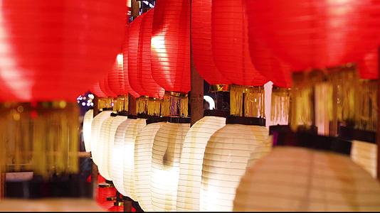 4k红灯笼空镜灯笼串庆祝新年气氛实拍视频的预览图