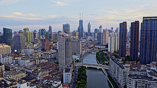 上海浦西天际线航拍视频的预览图