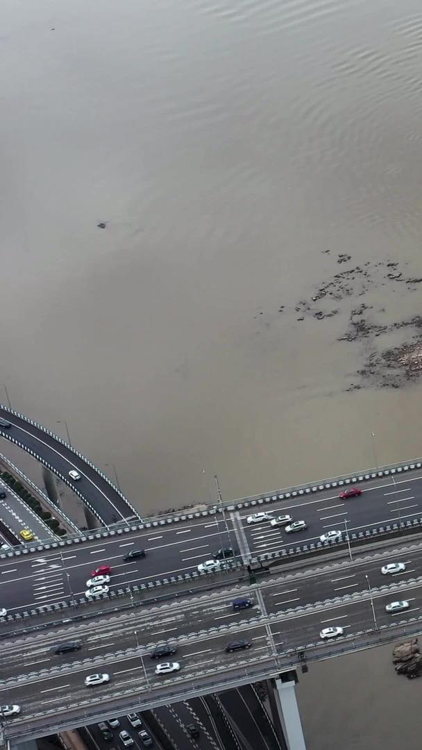 重庆高家花园大桥航拍素材视频的预览图