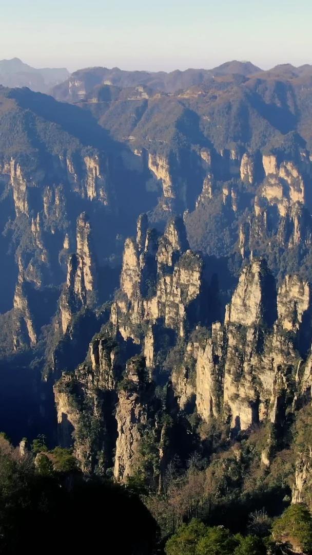 张家界武陵源西海峰林景区航拍视频的预览图