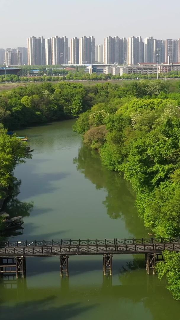 春秋淹城遗址5A景区外城河护城河视频视频的预览图