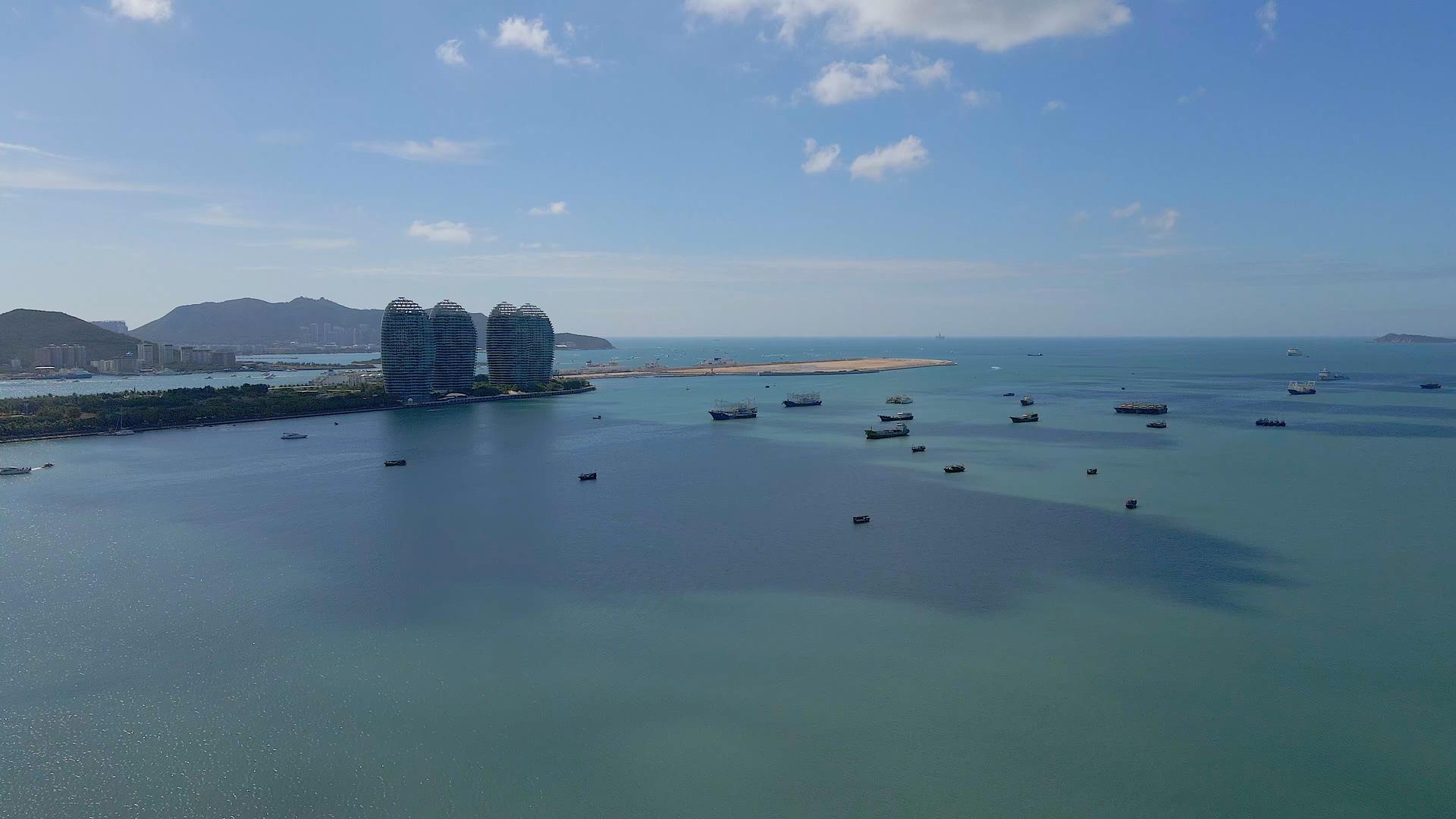 4K三亚地标凤凰岛航拍视频的预览图