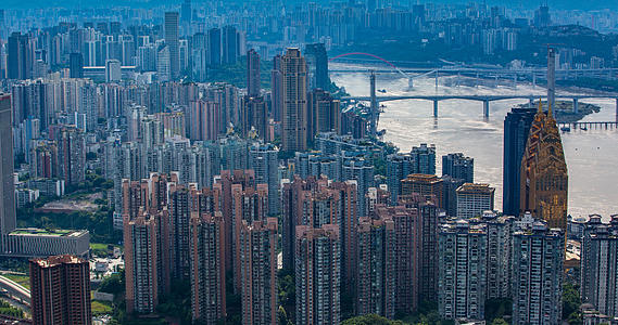 重庆南岸长江大桥标志性建筑南滨路喜来登金色大楼视频的预览图
