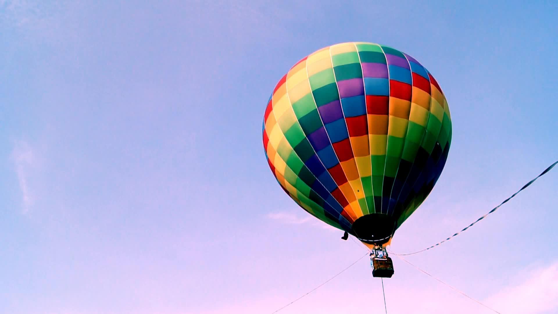 热气球旅游视频的预览图
