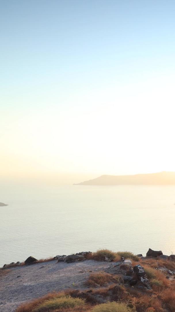 米克诺斯希腊爱琴海著名旅游岛屿日落延迟视频视频的预览图