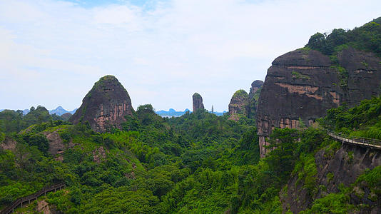 龙虎山5A风景区丹霞地貌航拍合集4K视频的预览图