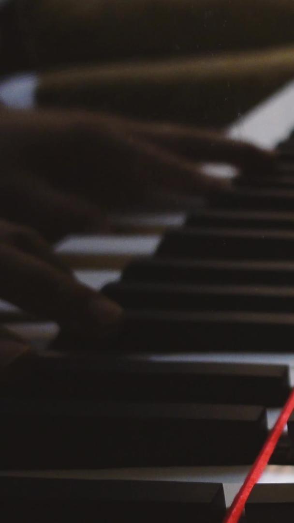 钢琴演奏表演艺术培训素材视频的预览图