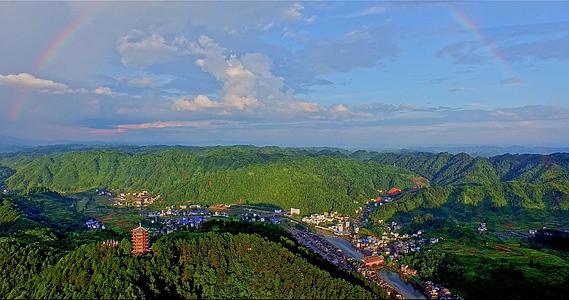 湖南湘西彩虹全景视频的预览图