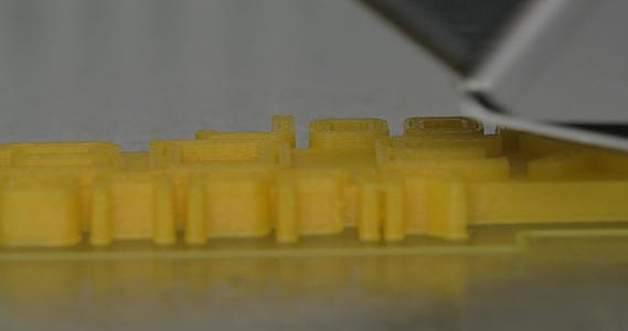 3D打印机打印塑料模型视频的预览图