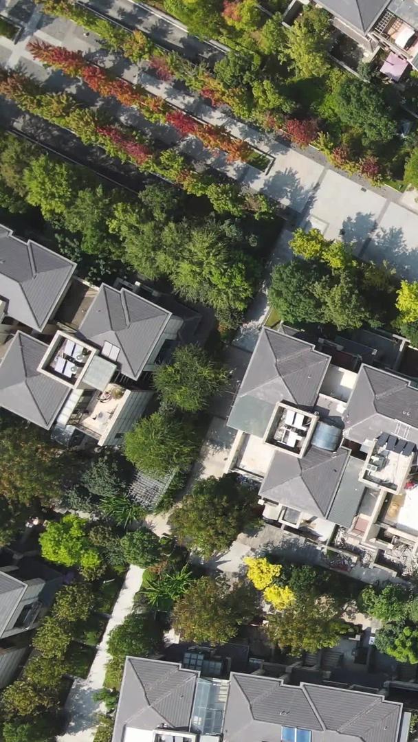 航拍城市现代房地产住宅小区别墅素材视频的预览图