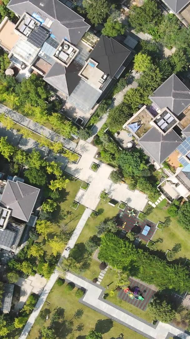 航拍城市现代房地产住宅小区别墅素材视频的预览图