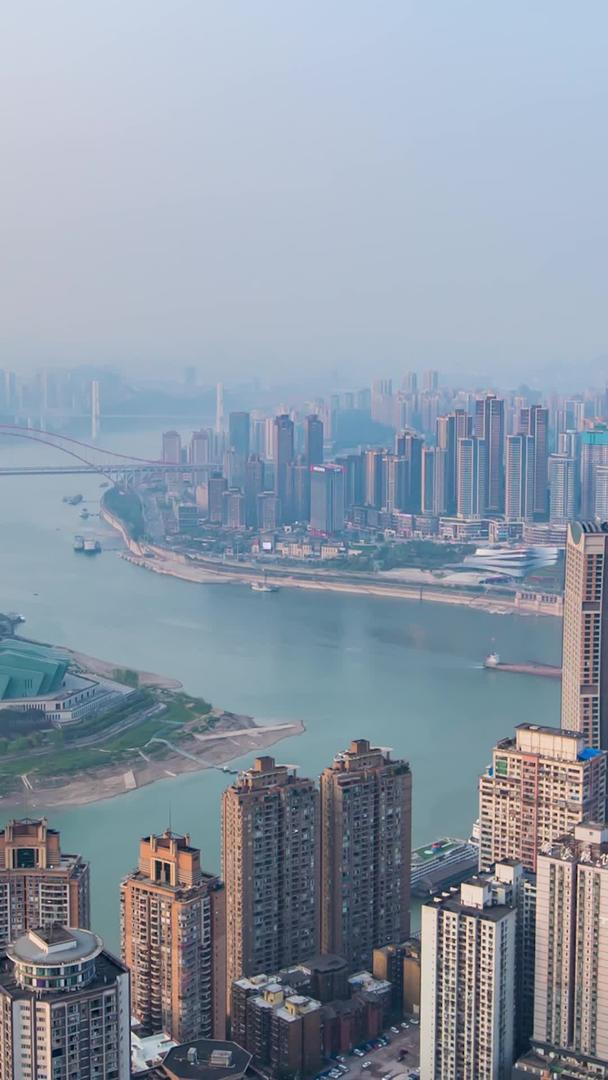 重庆朝天门起航福士大楼城市天际线视频的预览图