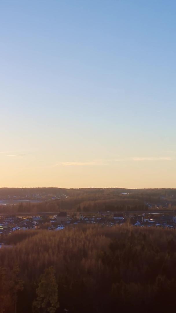 欧洲乡村小镇黄昏日落日落视频的预览图