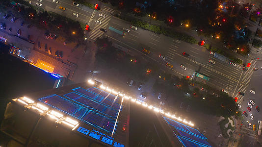 夜晚城市4K航拍视频的预览图
