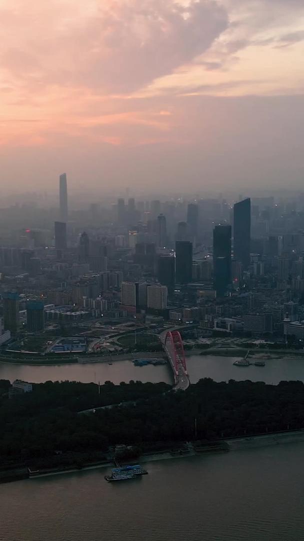 长江汉江两江航拍晚霞天气交汇城市风光视频的预览图