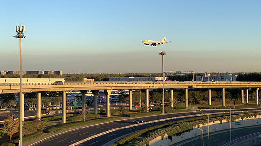 首都机场T3落地视频的预览图