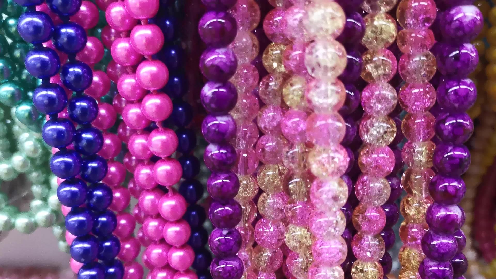 背景背景五颜六色的闪亮珠子视频的预览图