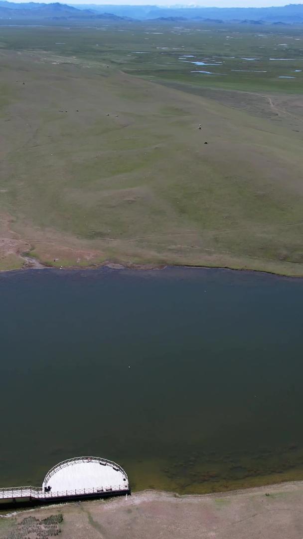 巴音布鲁克草原天鹅家园景观区航拍5A景区视频的预览图