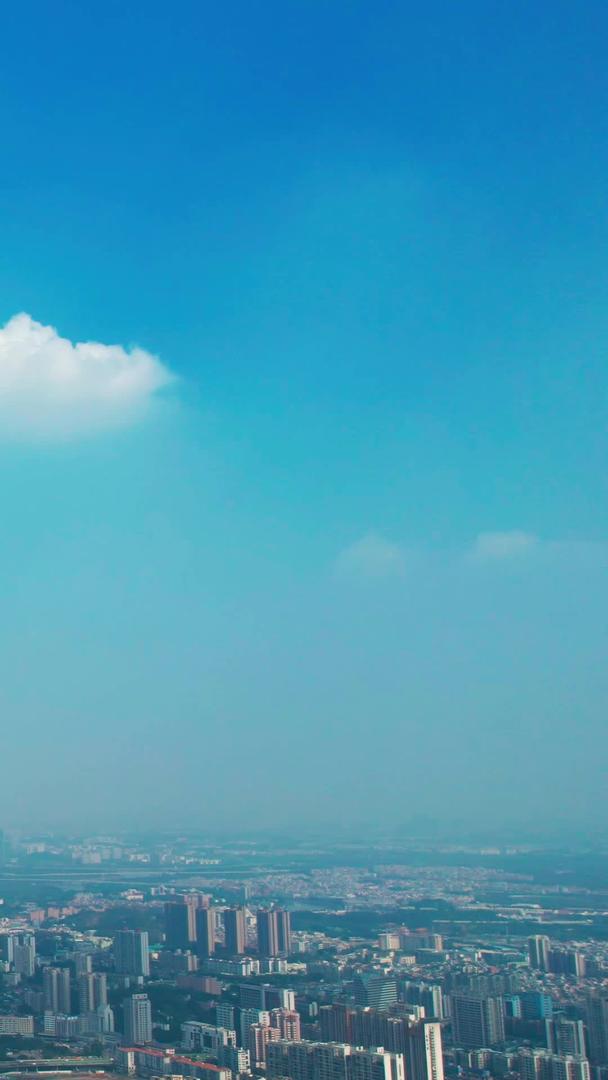 广州塔蓝天白云广州著名旅游景点广州地标视频的预览图