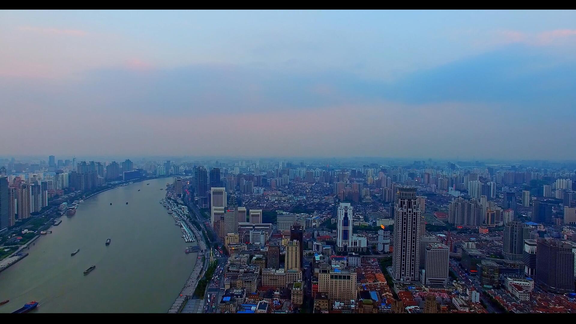 黄浦江两岸风光航拍视频的预览图