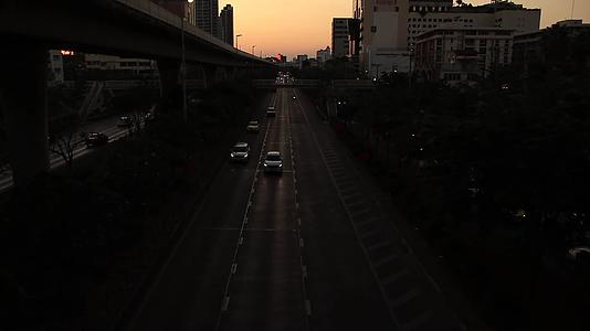 Bangkok城市交通繁忙的电影场景视频的预览图