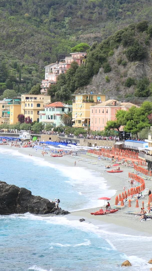 意大利地中海夏季海滨沙滩度假实拍视频集合视频的预览图