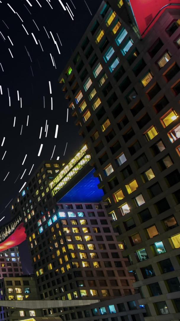 环绕星轨的北京当代MOMA动态视频的预览图