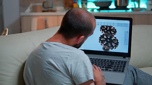 重点建筑师研究膝盖计算机开发技术视频的预览图