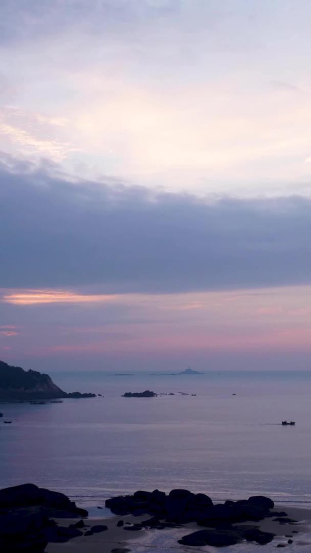 实拍海边日出延时摄影视频的预览图