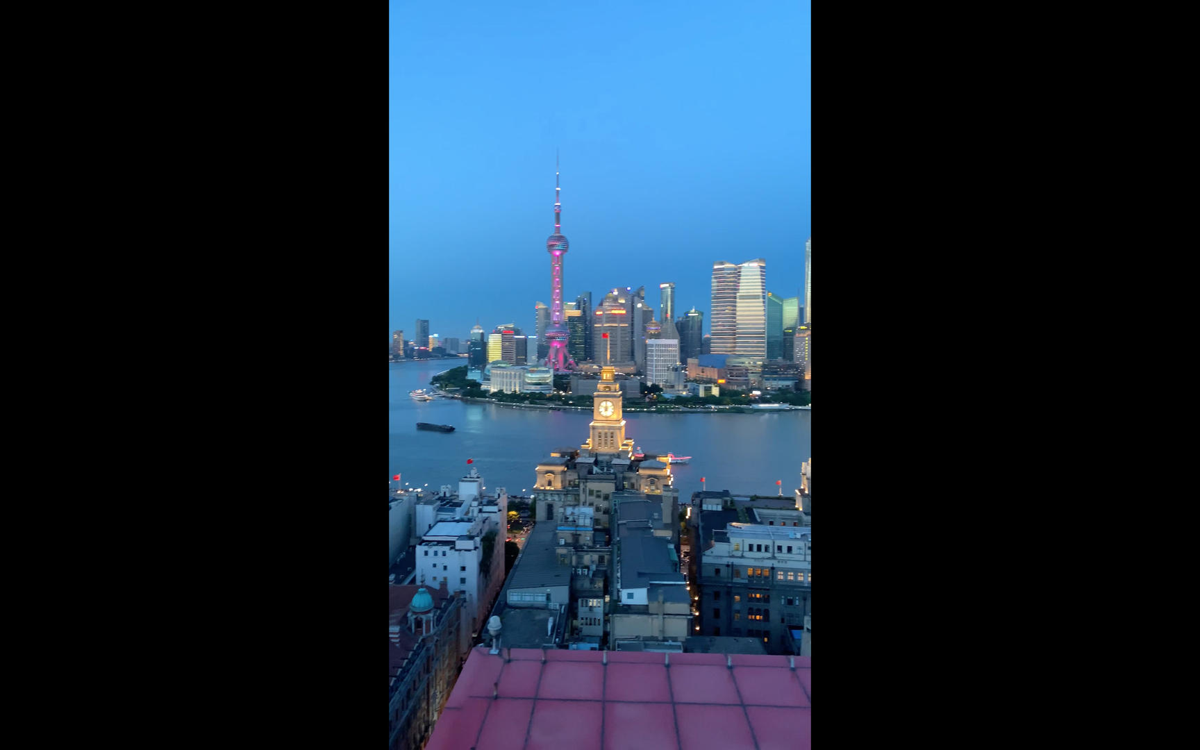 上海cbd竖屏4K竖版视频视频的预览图