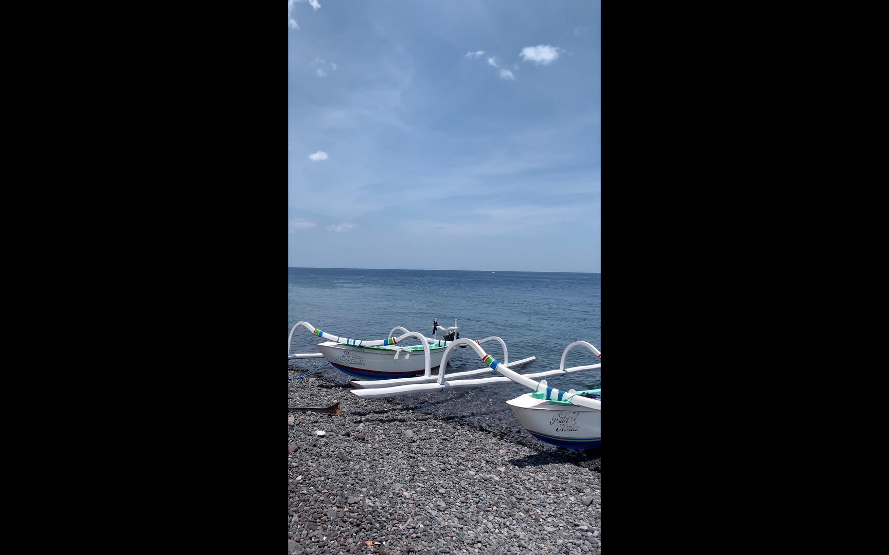 海边蜘蛛船竖屏4k视频视频的预览图